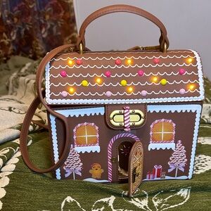 Betsey Johnson Brand New Gingerbread Purse- Brown